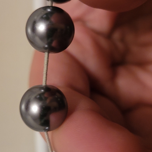 Stella & Dot bracelet, beaded, hematite color - Picture 3 of 3